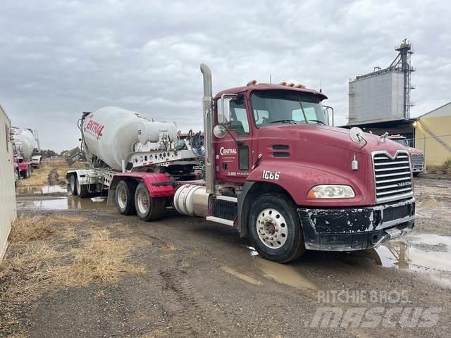 Mack CXU613 Trekkvogner