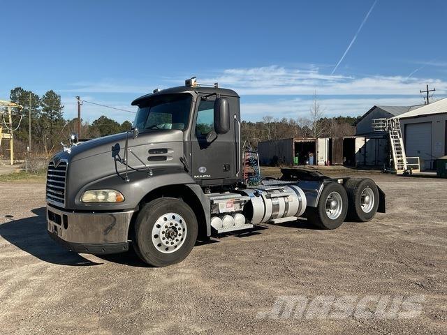 Mack CXU613 Trekkvogner