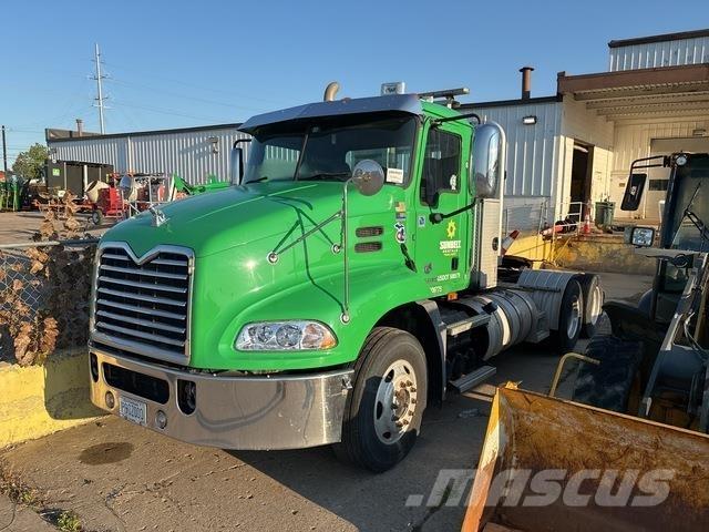 Mack CXU613 Trekkvogner