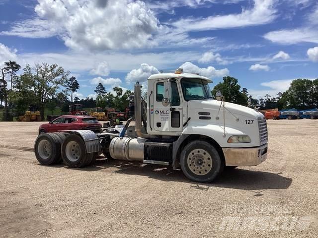 Mack CXU613 Trekkvogner