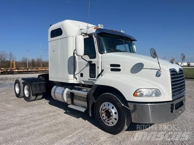 Mack CXU613 Trekkvogner