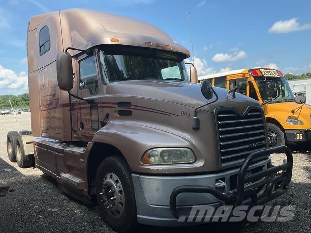 Mack CXU613 Trekkvogner