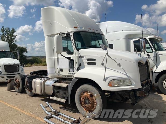 Mack CXU613 Trekkvogner