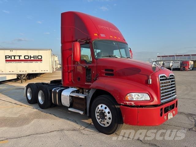 Mack CXU613 Trekkvogner