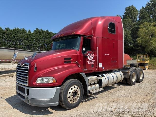 Mack CXU613 Trekkvogner
