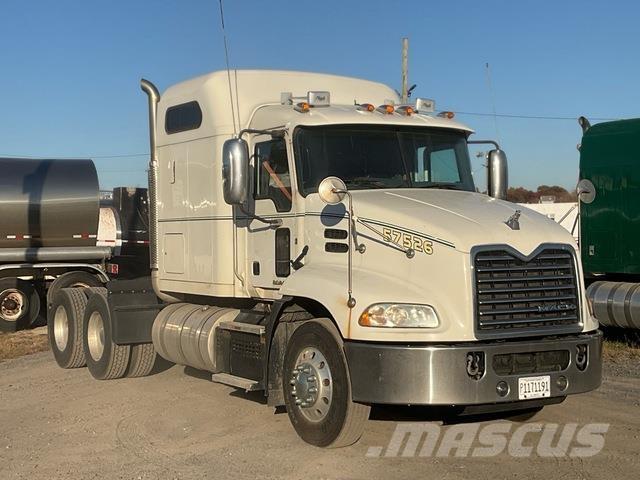 Mack CXU613 Trekkvogner