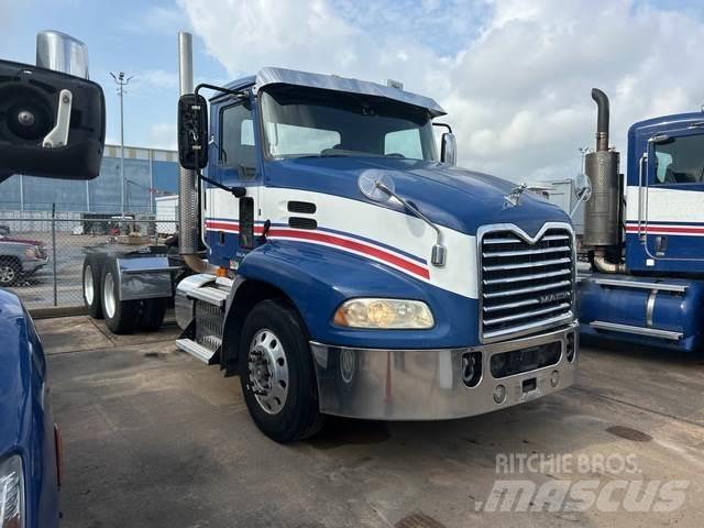 Mack CXU613T Trekkvogner