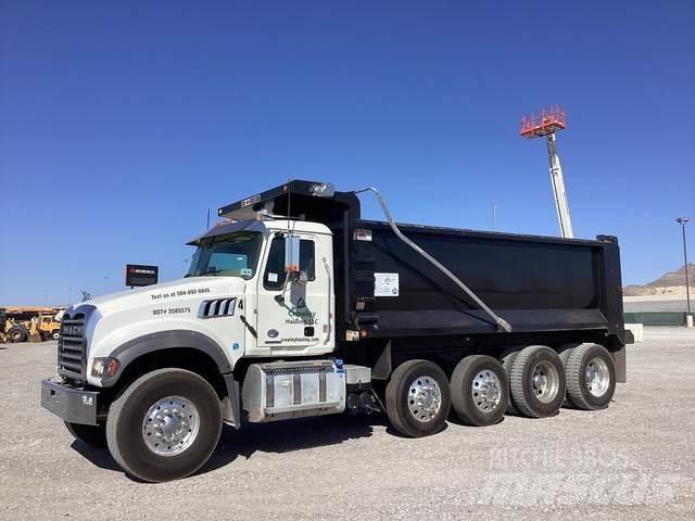 Mack GR104F Tippbil