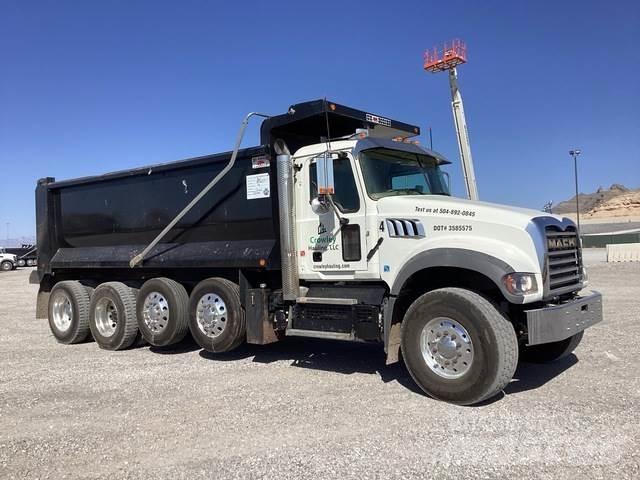 Mack GR104F Tippbil