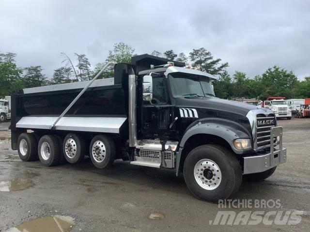 Mack GR64F Tippbil