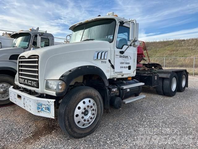 Mack GU713 Trekkvogner