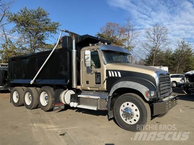 Mack GU713 Tippbil