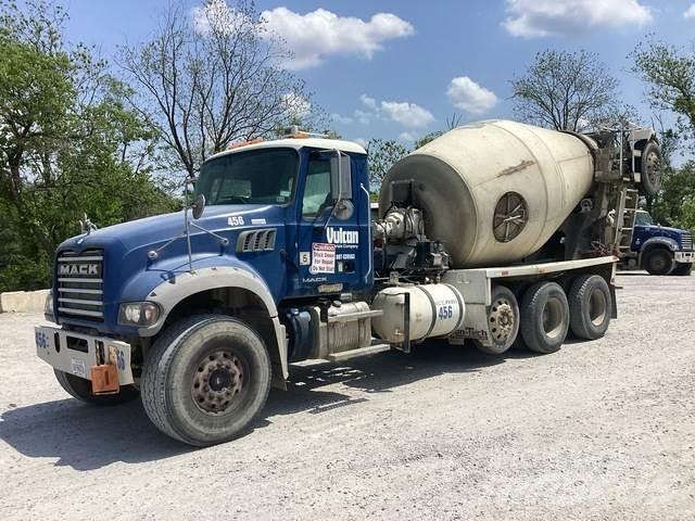 Mack GU713 Andre lastebiler