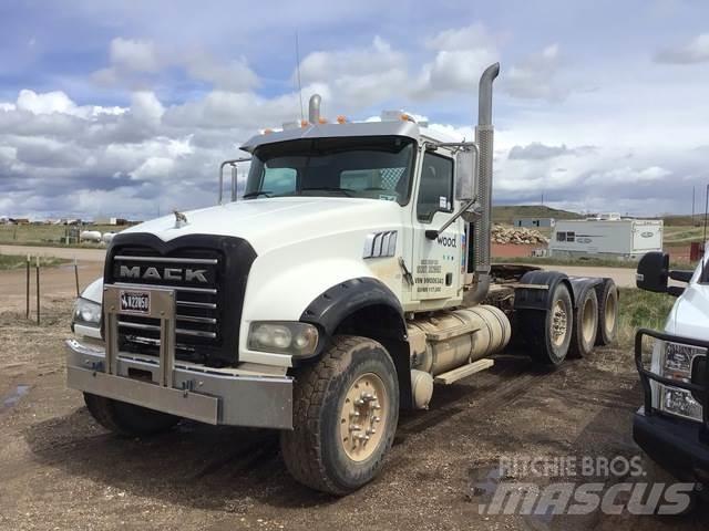 Mack GU713 Trekkvogner