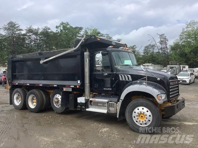 Mack GU713 Tippbil