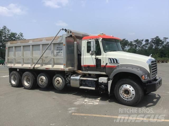 Mack GU713 Tippbil