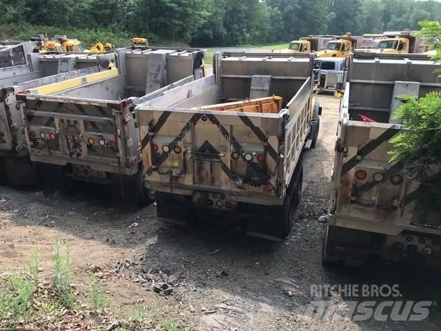 Mack GU713 Snøploger- og skjær