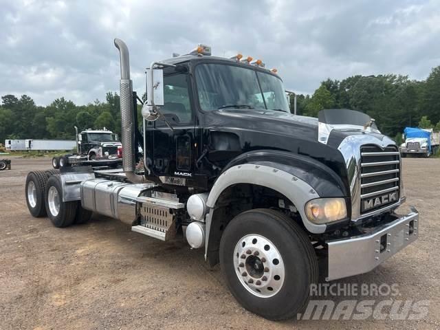 Mack GU713 Trekkvogner