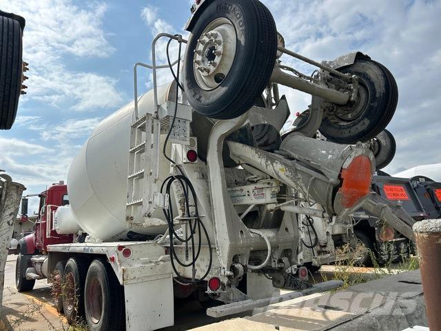 Mack GU713 Andre lastebiler