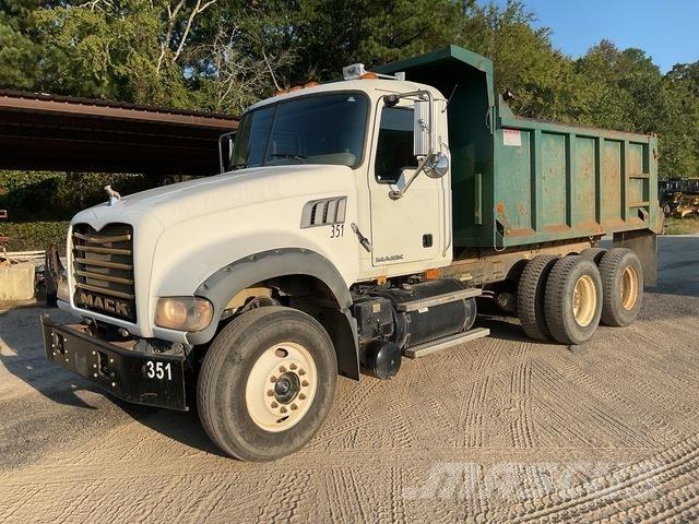 Mack GU713 Tippbil