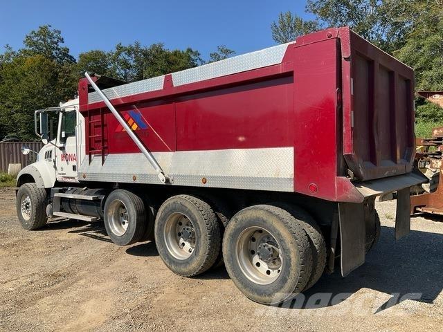 Mack GU713 Tippbil