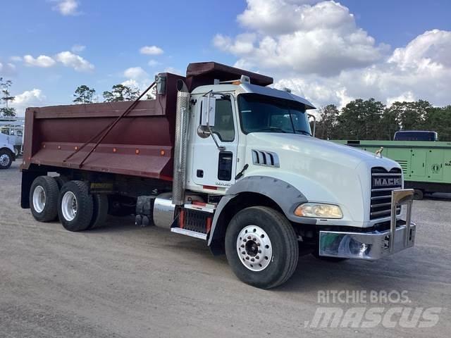 Mack GU813 Tippbil