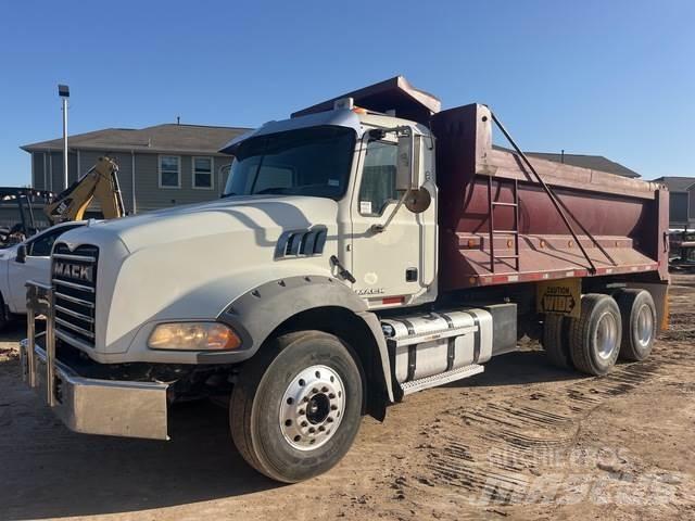 Mack GU813 Tippbil
