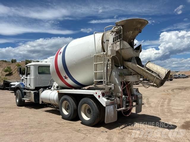 Mack GU813 Andre lastebiler