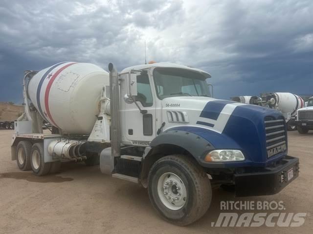 Mack GU813 Andre lastebiler
