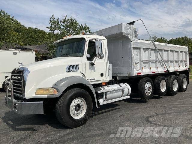 Mack GU813 Tippbil