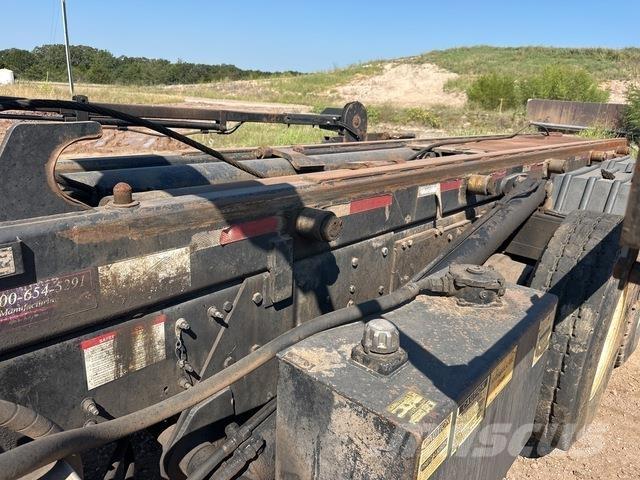 Mack GU813 Liftdumper biler