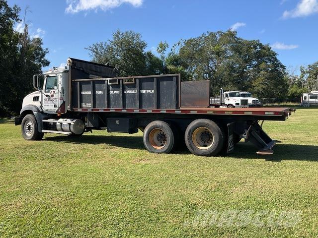 Mack GU813 Tippbil