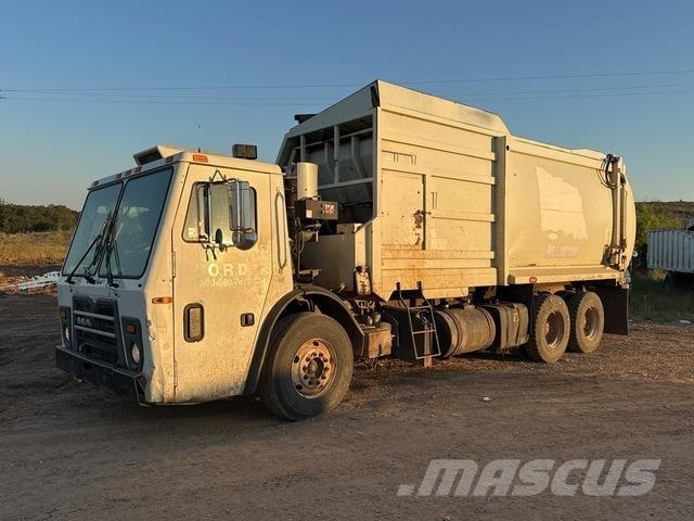 Mack LEU613 Renovasjonsbil
