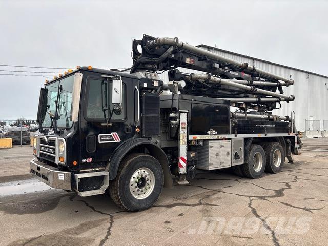 Mack MRU613 Betongpumpe biler
