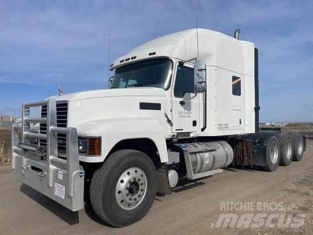 Mack PI86T Trekkvogner