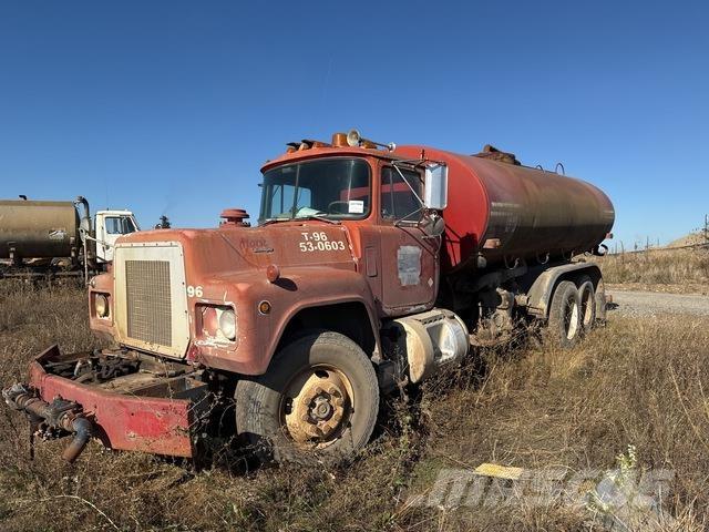 Mack R688ST Vanningsvogn for støvdemping