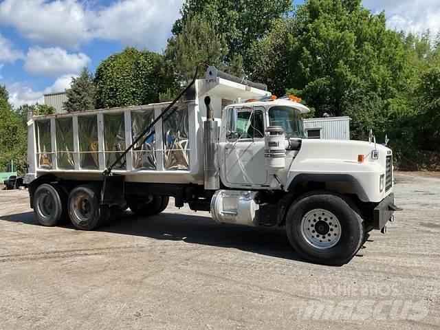Mack RD600 Tippbil