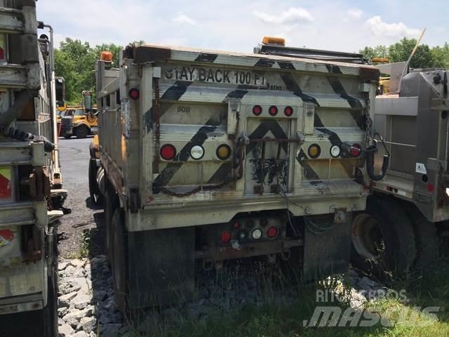 Mack RD600 Snøploger- og skjær