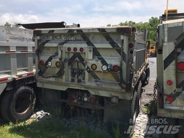 Mack RD600 Snøploger- og skjær