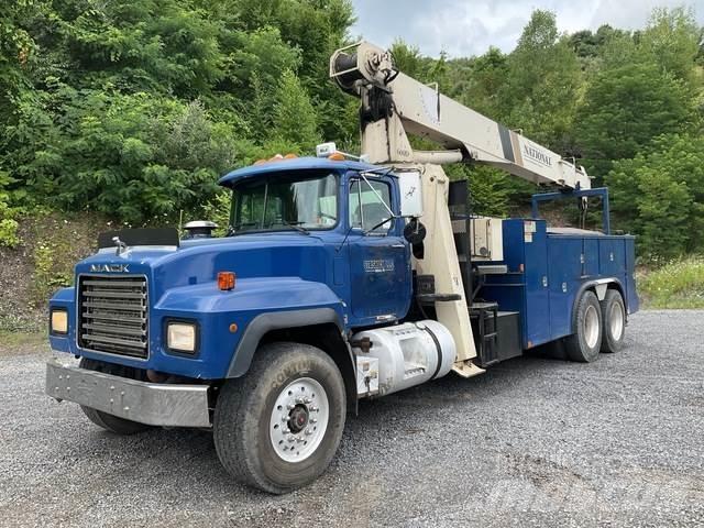 Mack RD688S Andre lastebiler