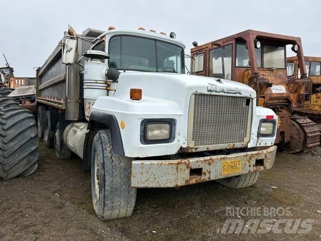 Mack RD688S Tippbil