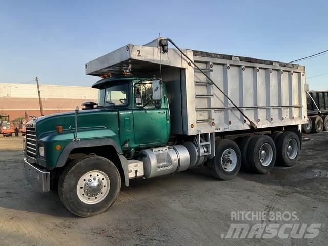Mack RD688S Tippbil