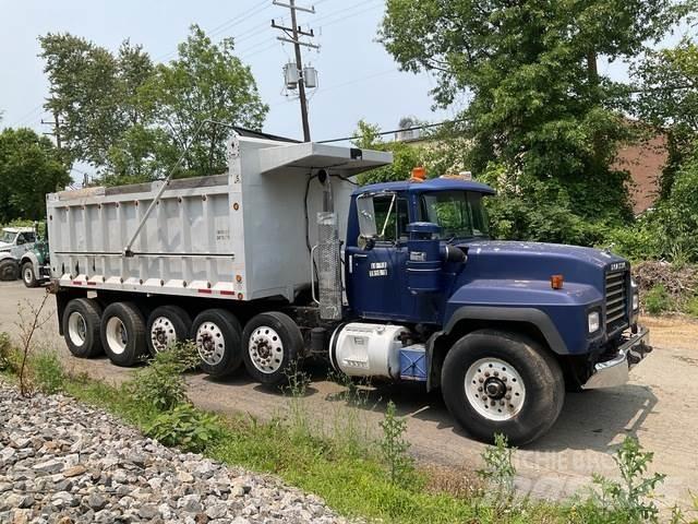 Mack RD688S Tippbil