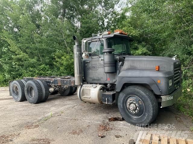 Mack RD688S Førerhus og Interiør