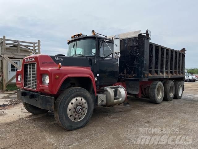 Mack RD690S Tippbil