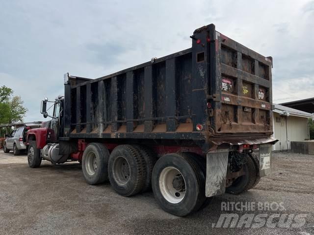 Mack RD690S Tippbil