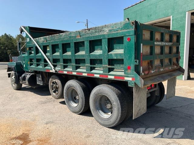 Mack RD690S Tippbil