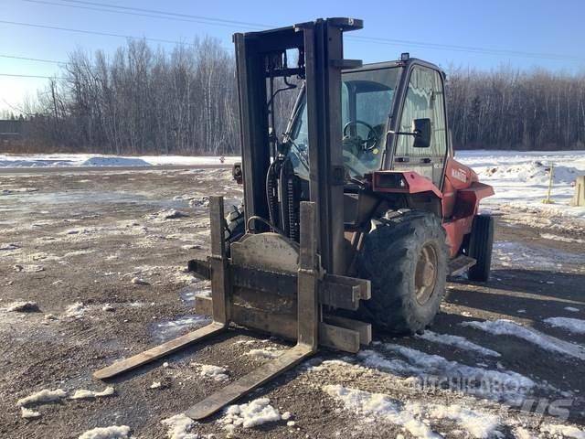 Manitou MC40 Terrenggående gaffeltruck
