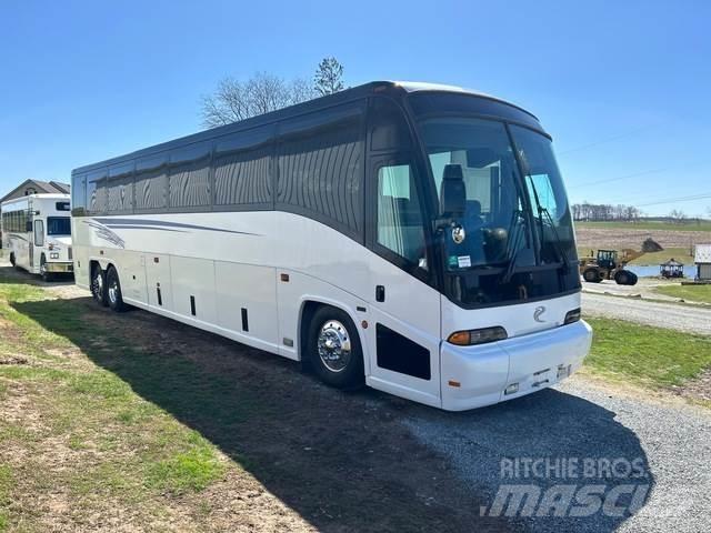 MCI 102-EL3 Minibusser
