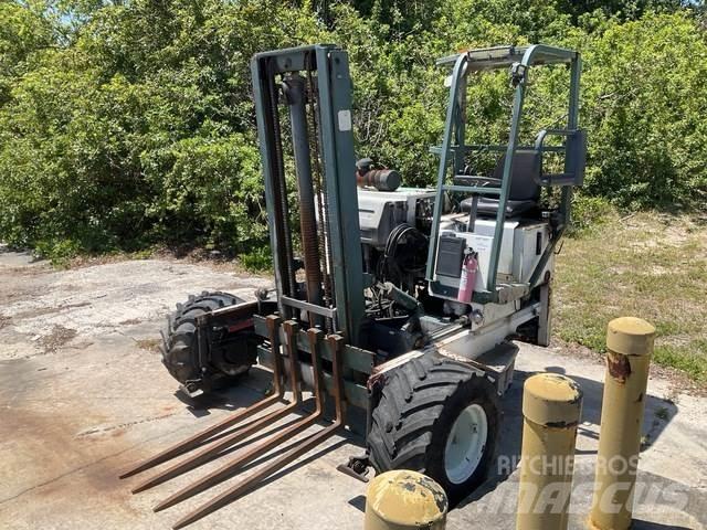 Moffett M5000 Medbringertruck